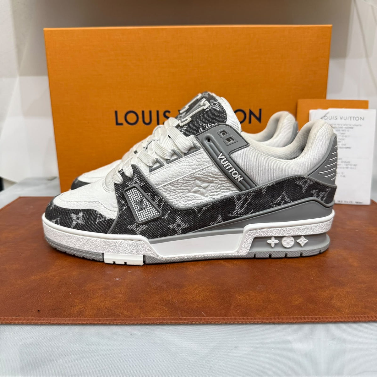 Louis Vuitton, Trainer, 40.5