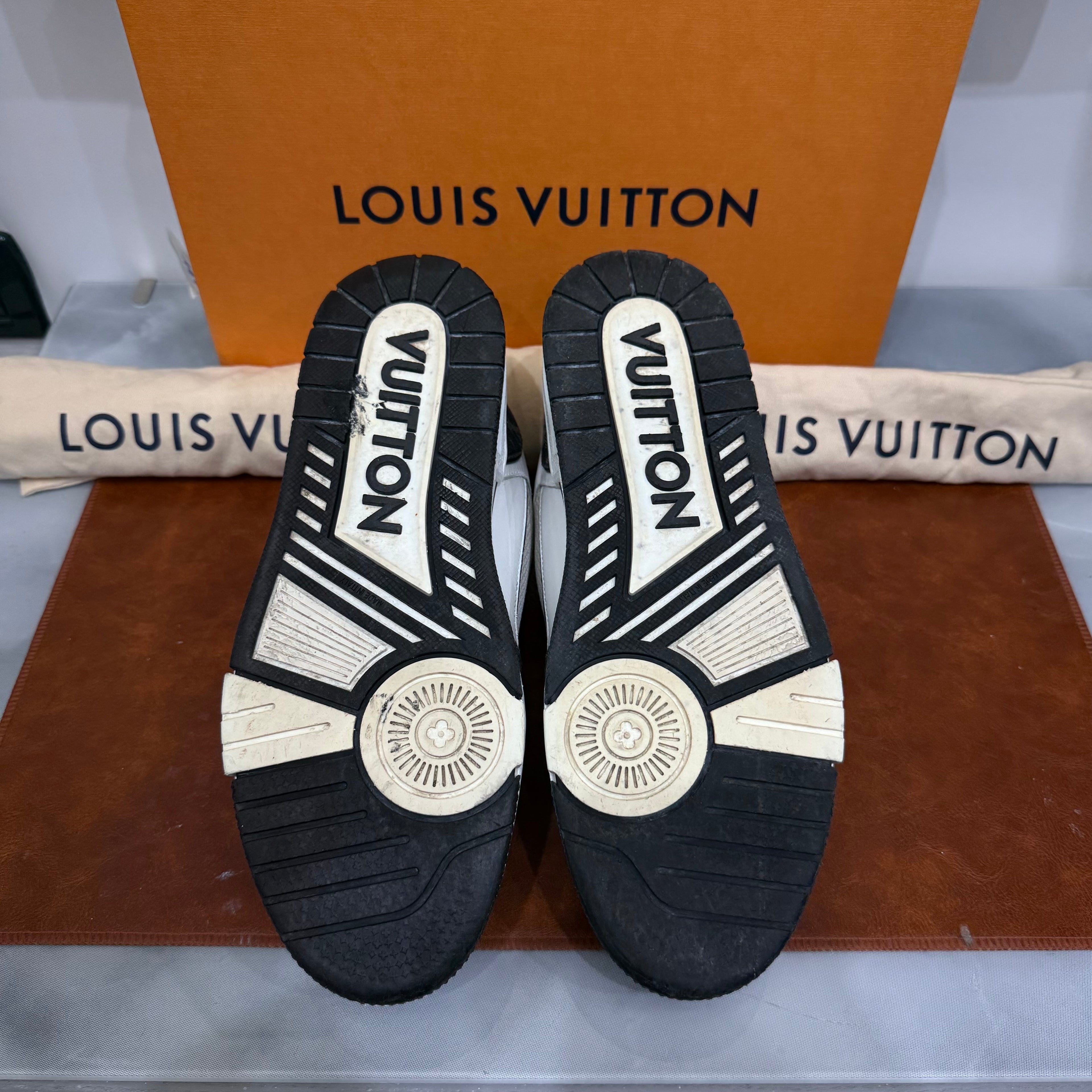Louis Vuitton, Trainer, 42