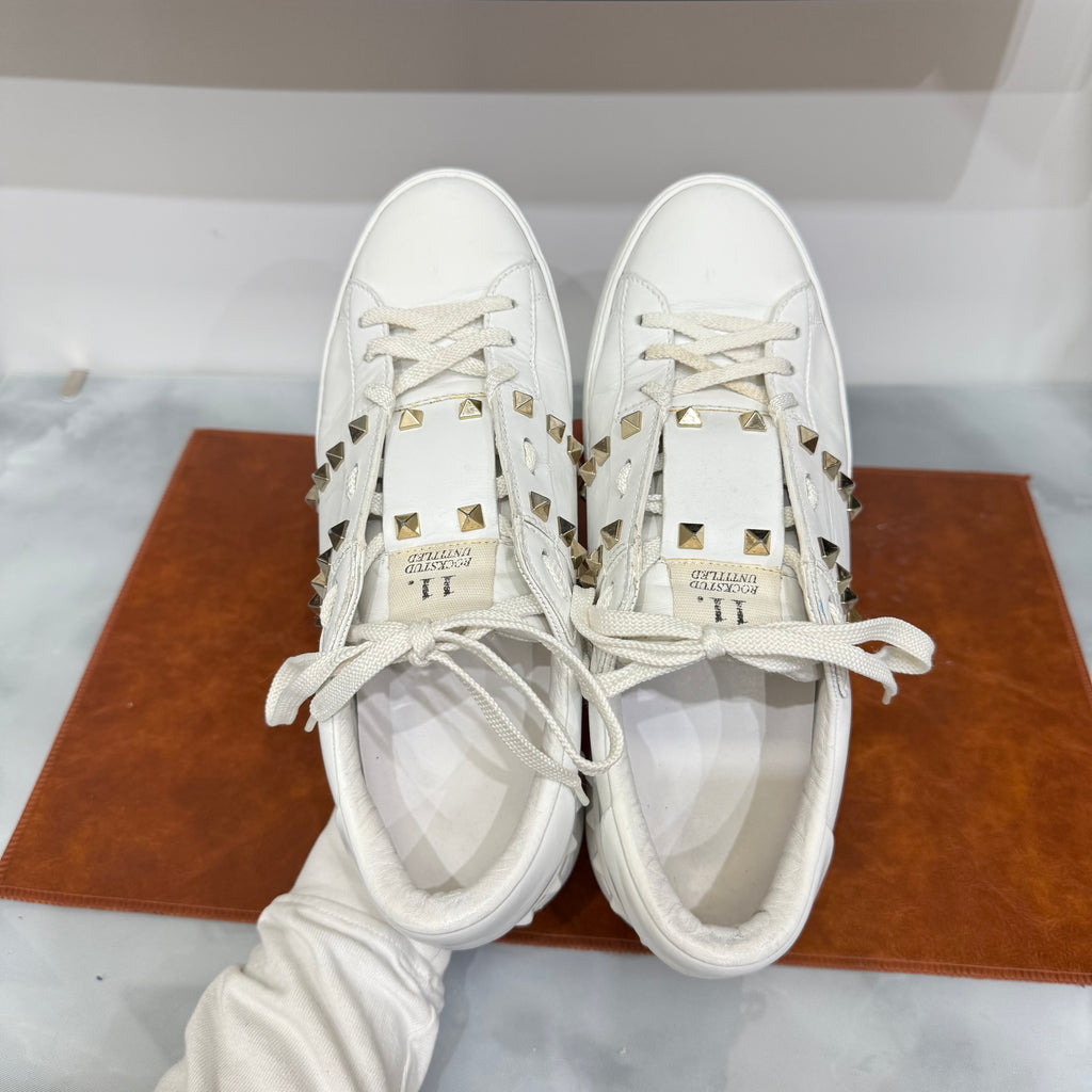 Valentino Garavani, Untitled, 40