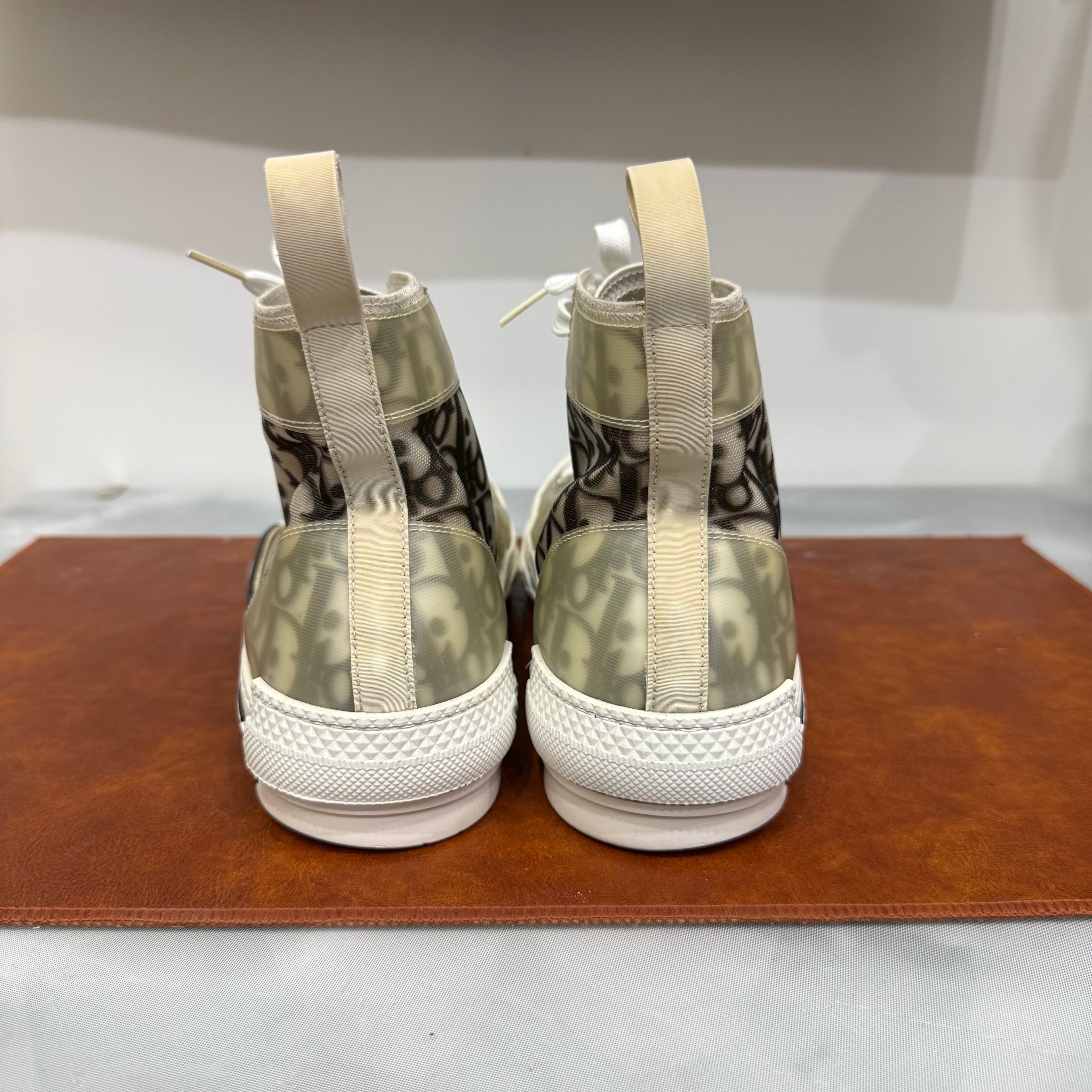 Christian Dior, B23, 41