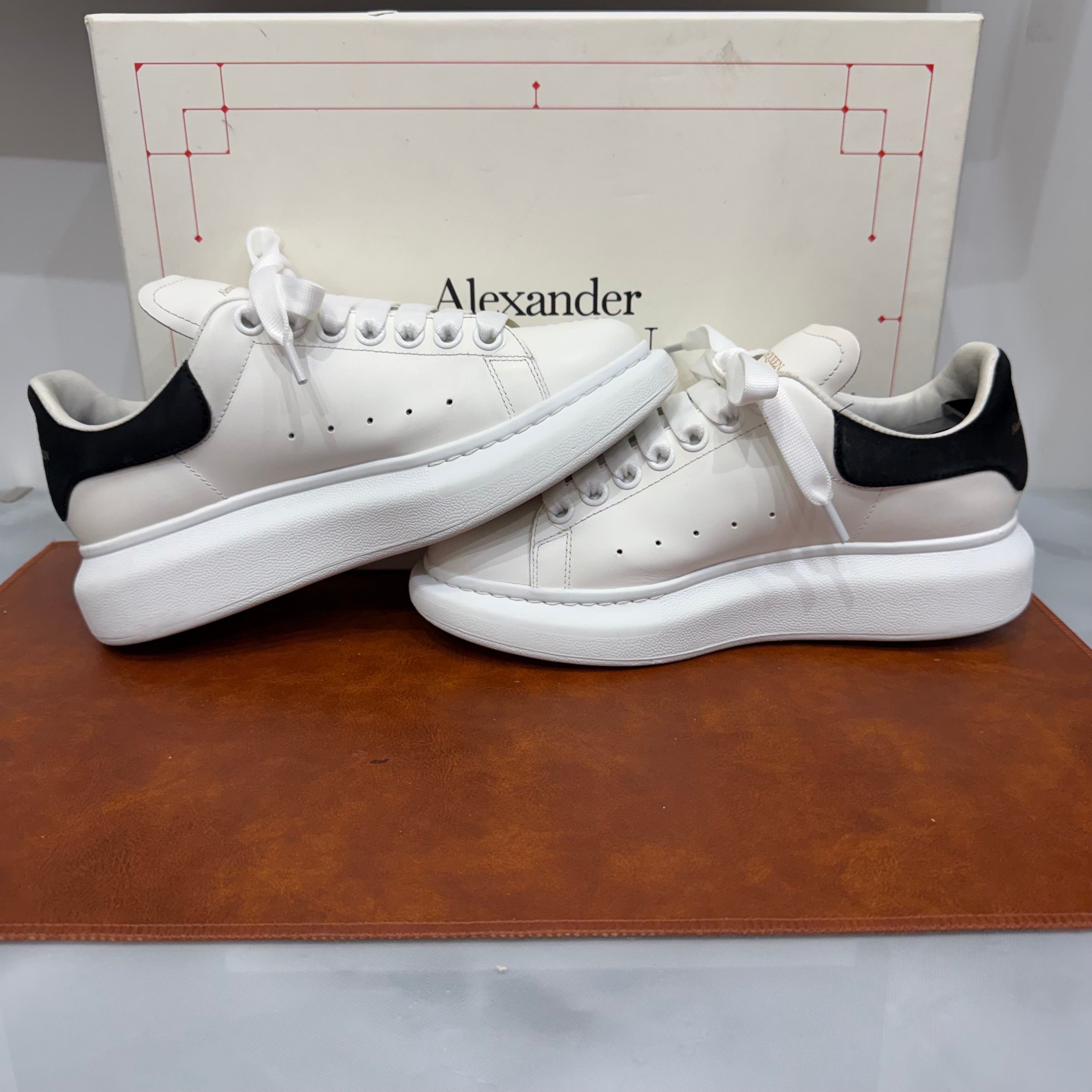 Alexander McQueen, OverSized, 37
