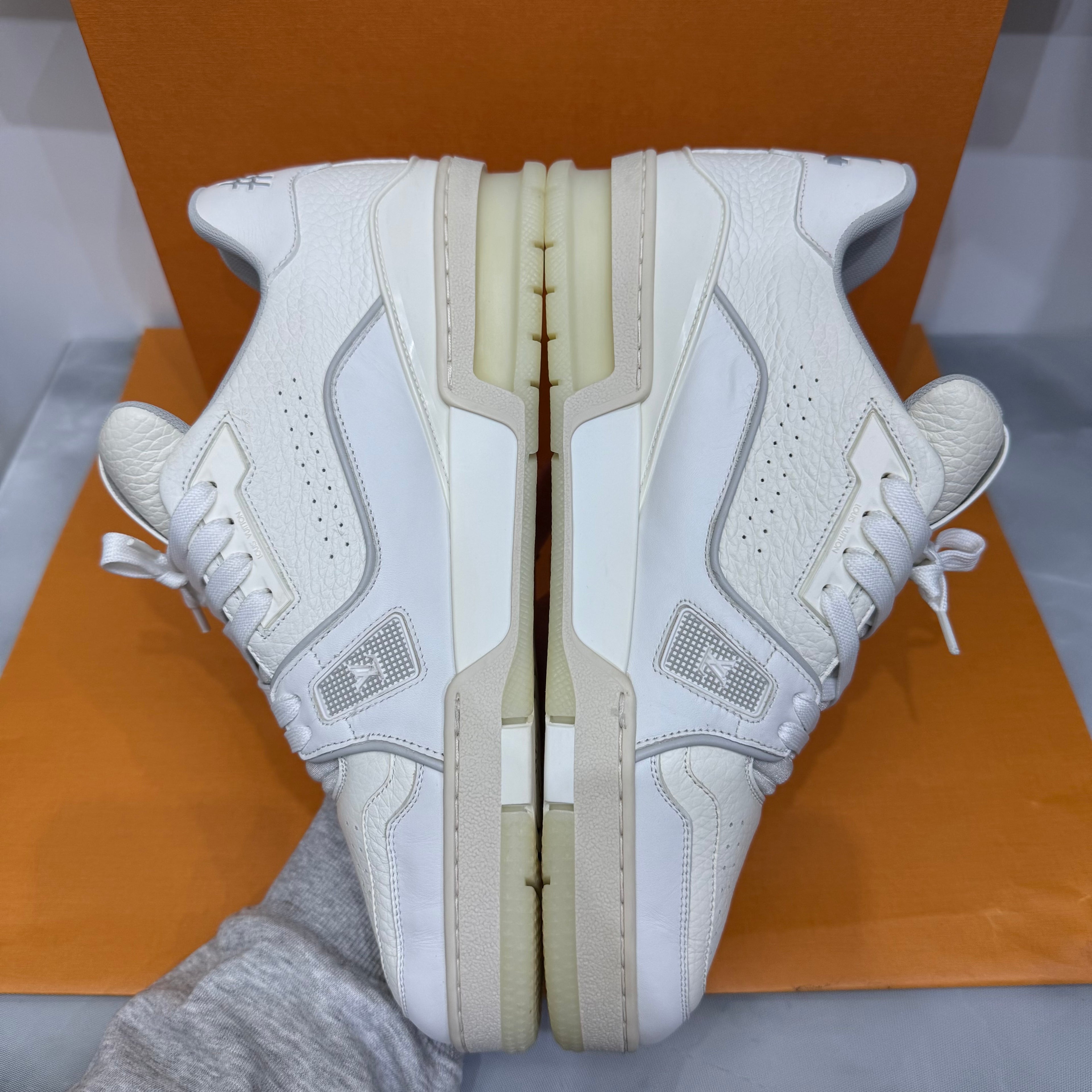 Louis Vuitton Trainer 42