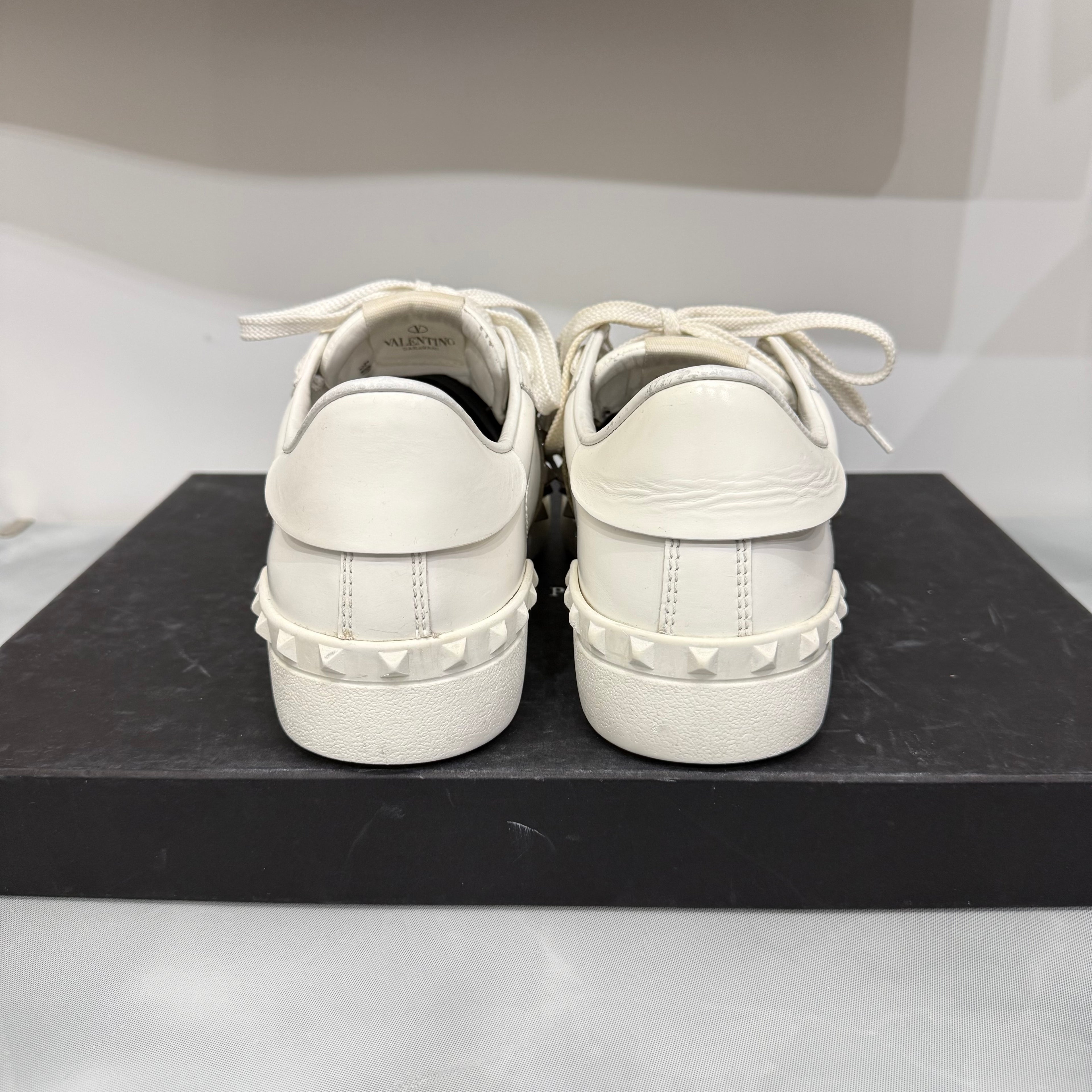 Valentino Garavani, Untitled, 40.5