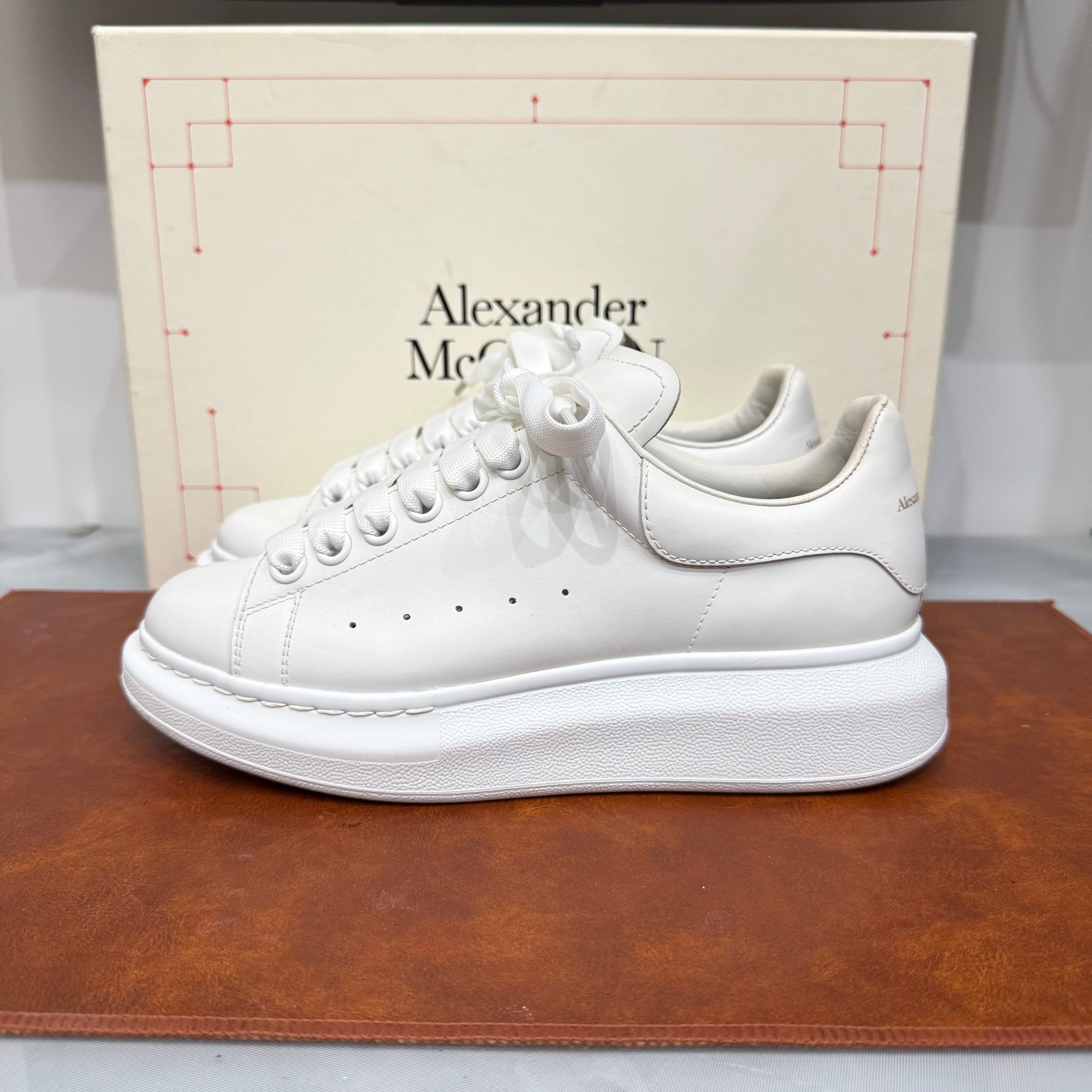 Alexander McQueen, OverSized, 37