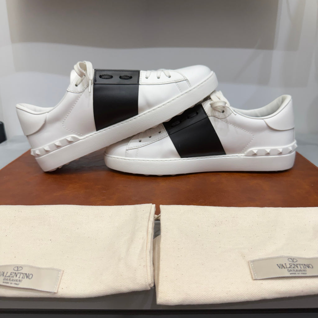 Valentino Garavani, Open, 42