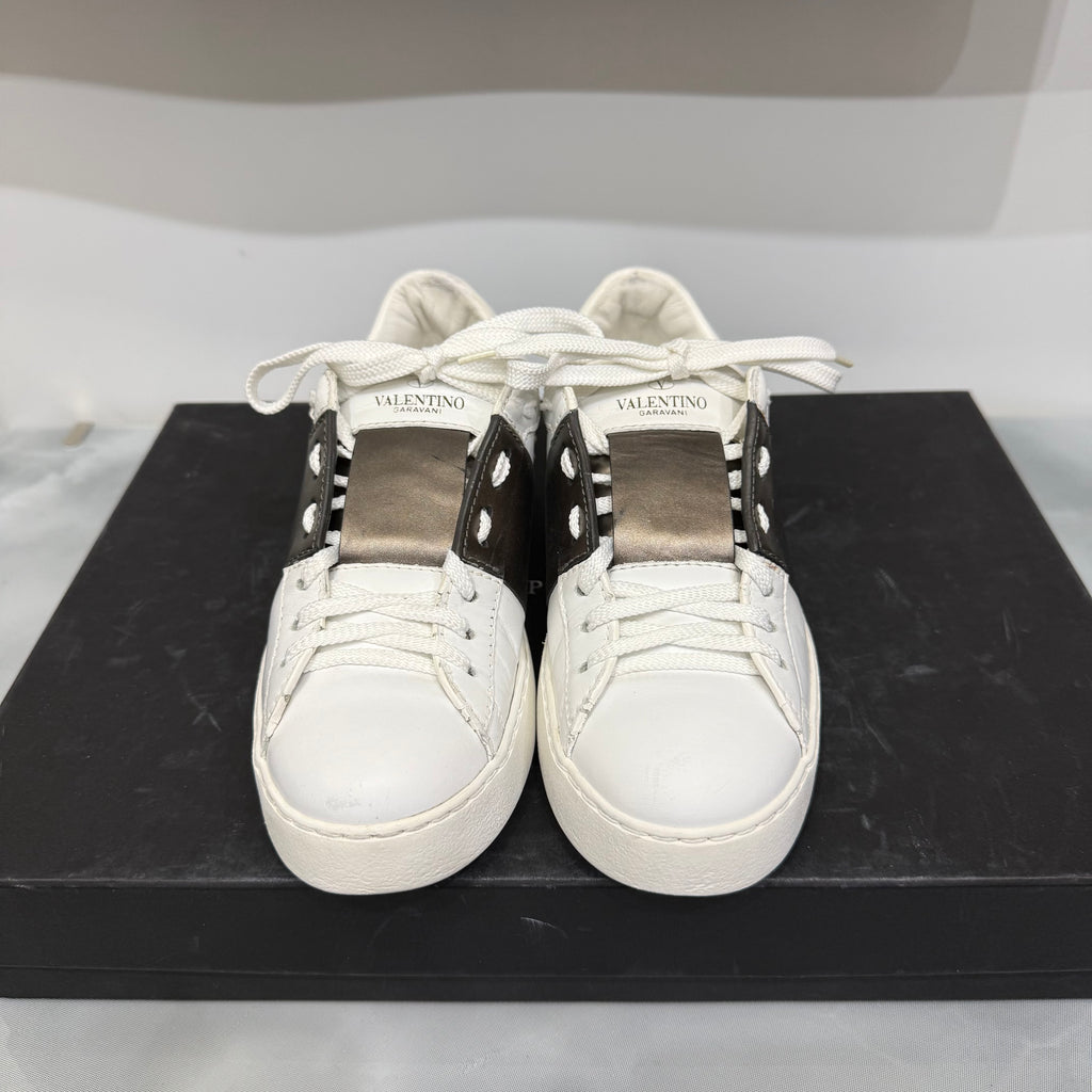 Valentino Garavani, Open, 35