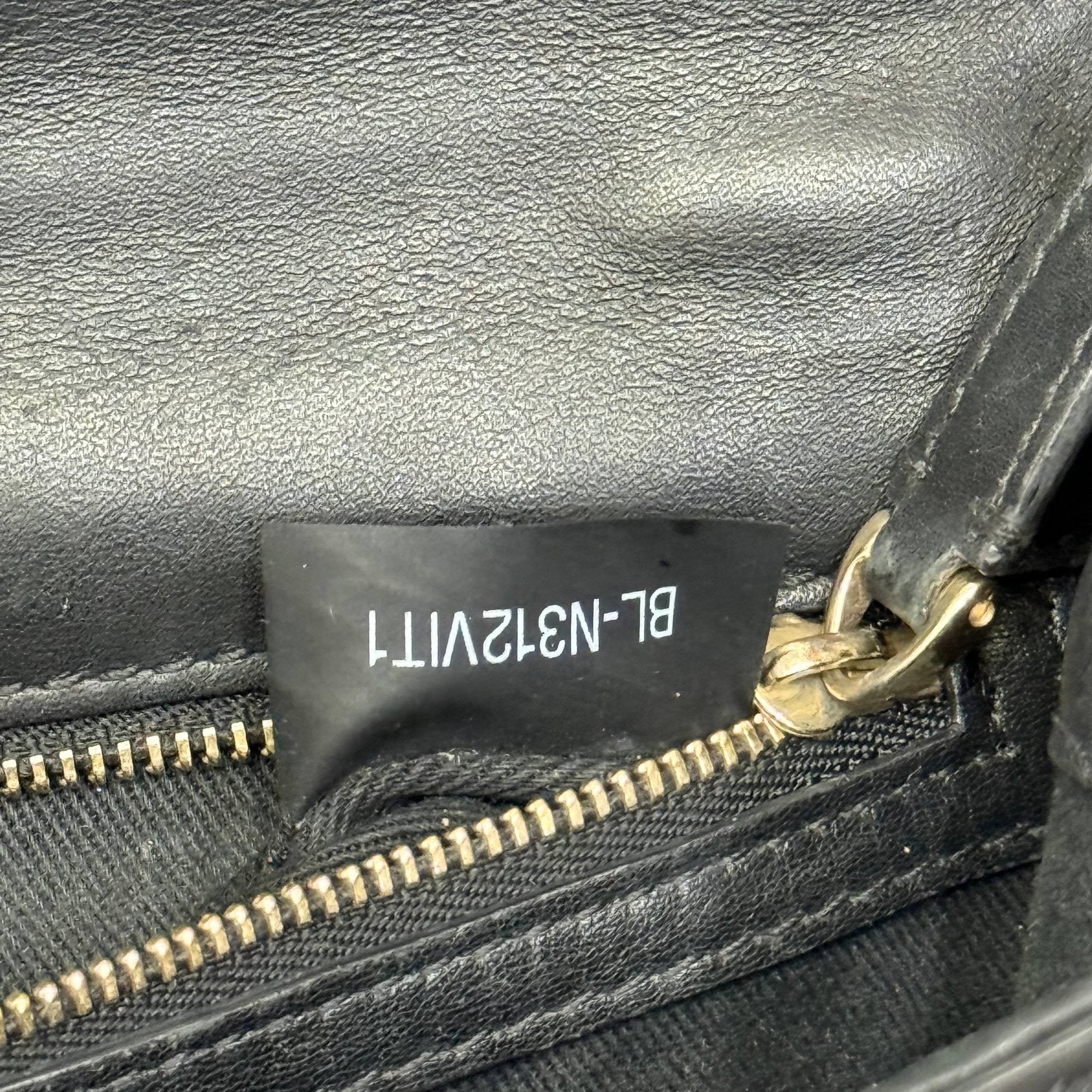 Valentino Garavani, Glamour Lock