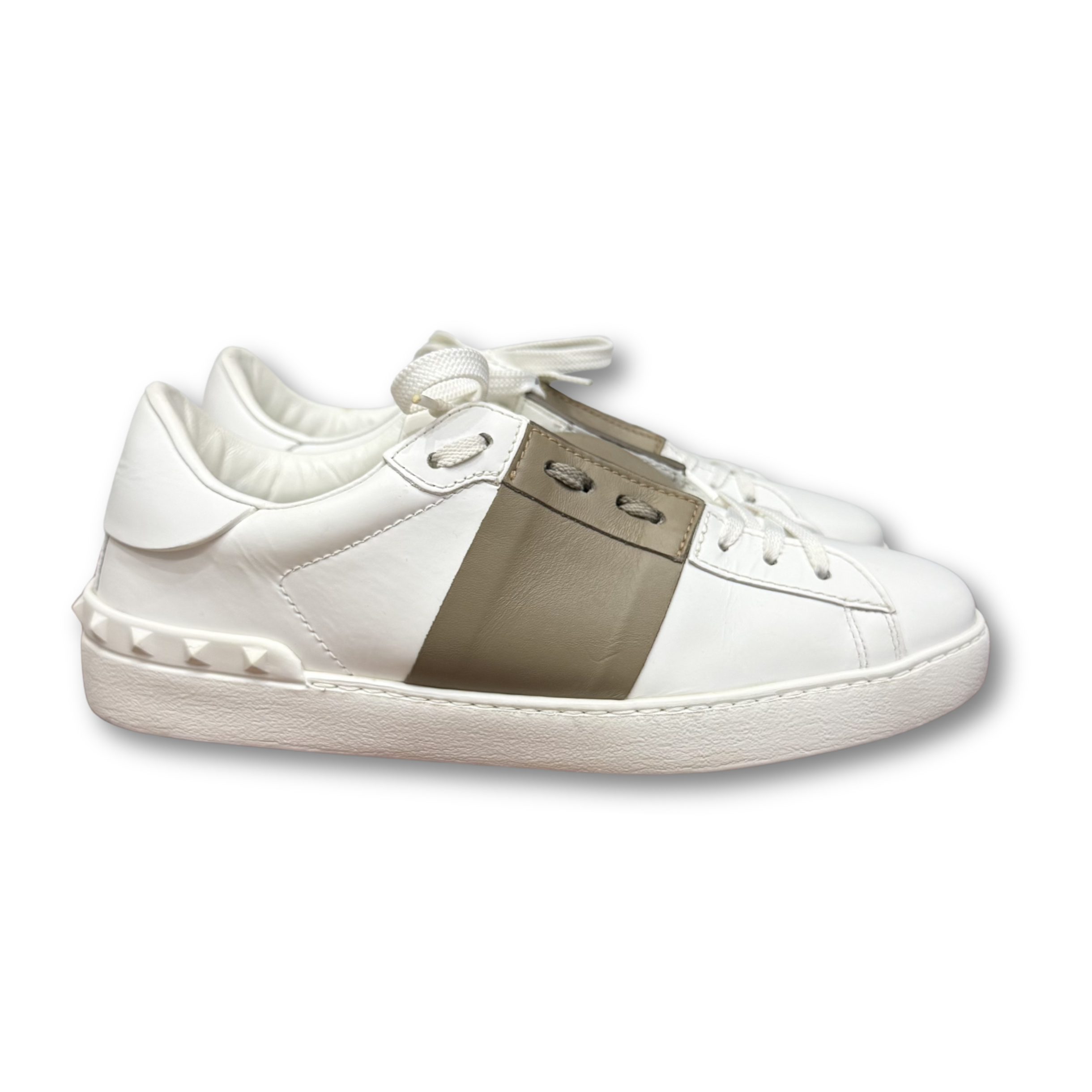 Valentino Garavani, Open, 40