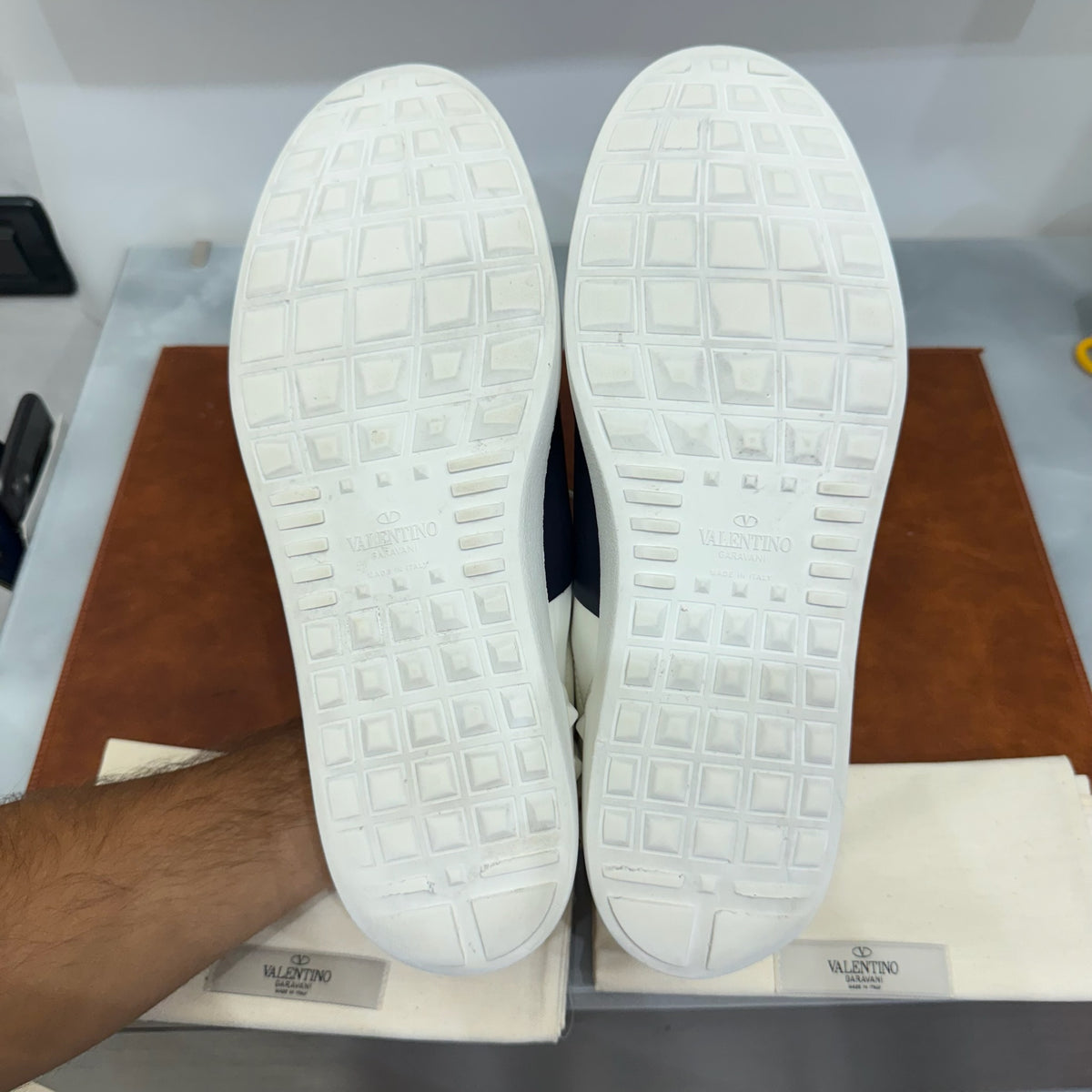 Valentino Garavani, Open, 45