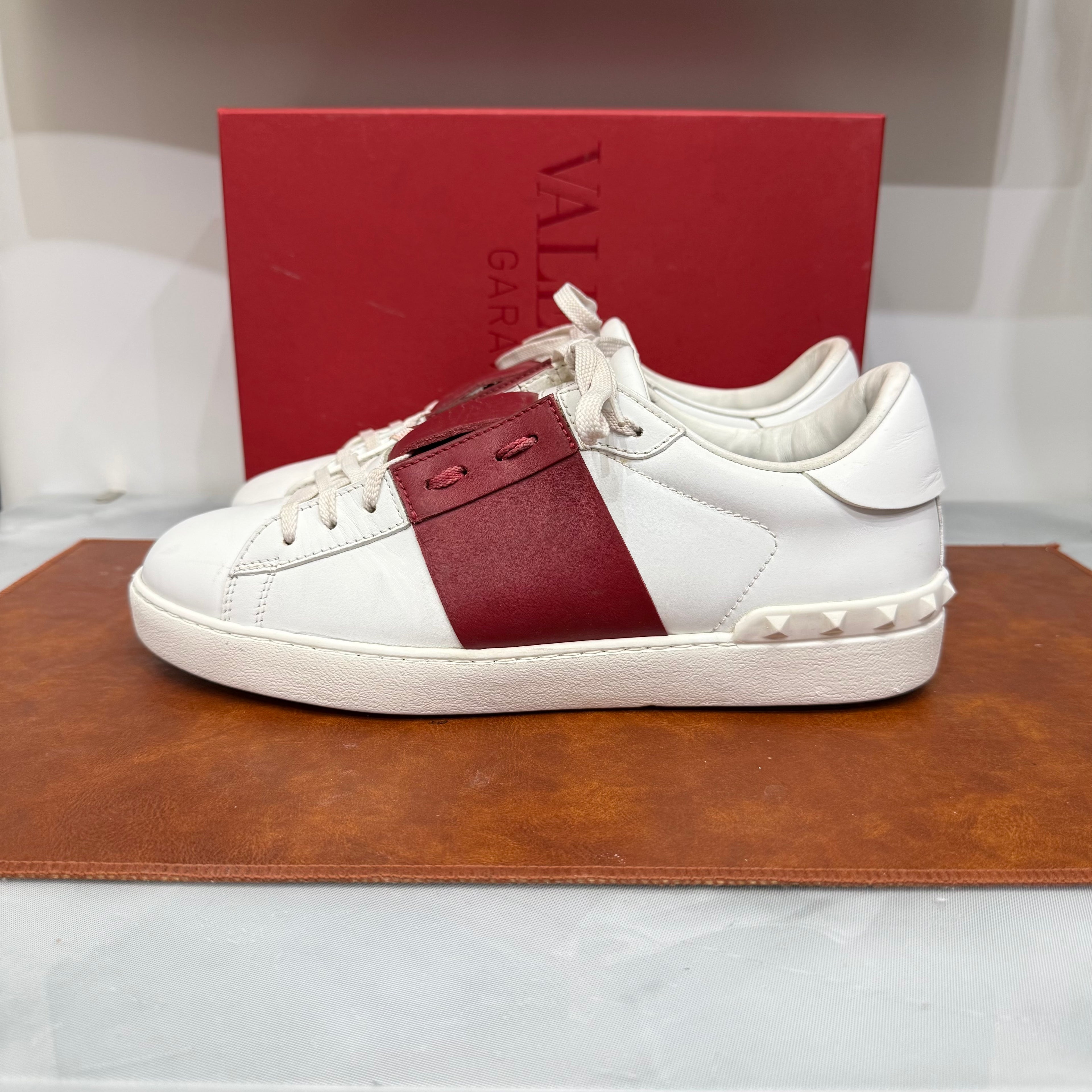 Valentino Garavani, Open, 41.5