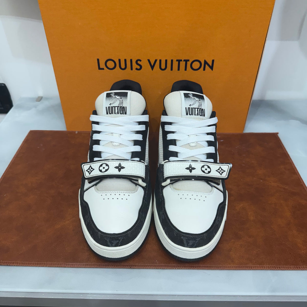 Louis Vuitton, Trainer, 41.5