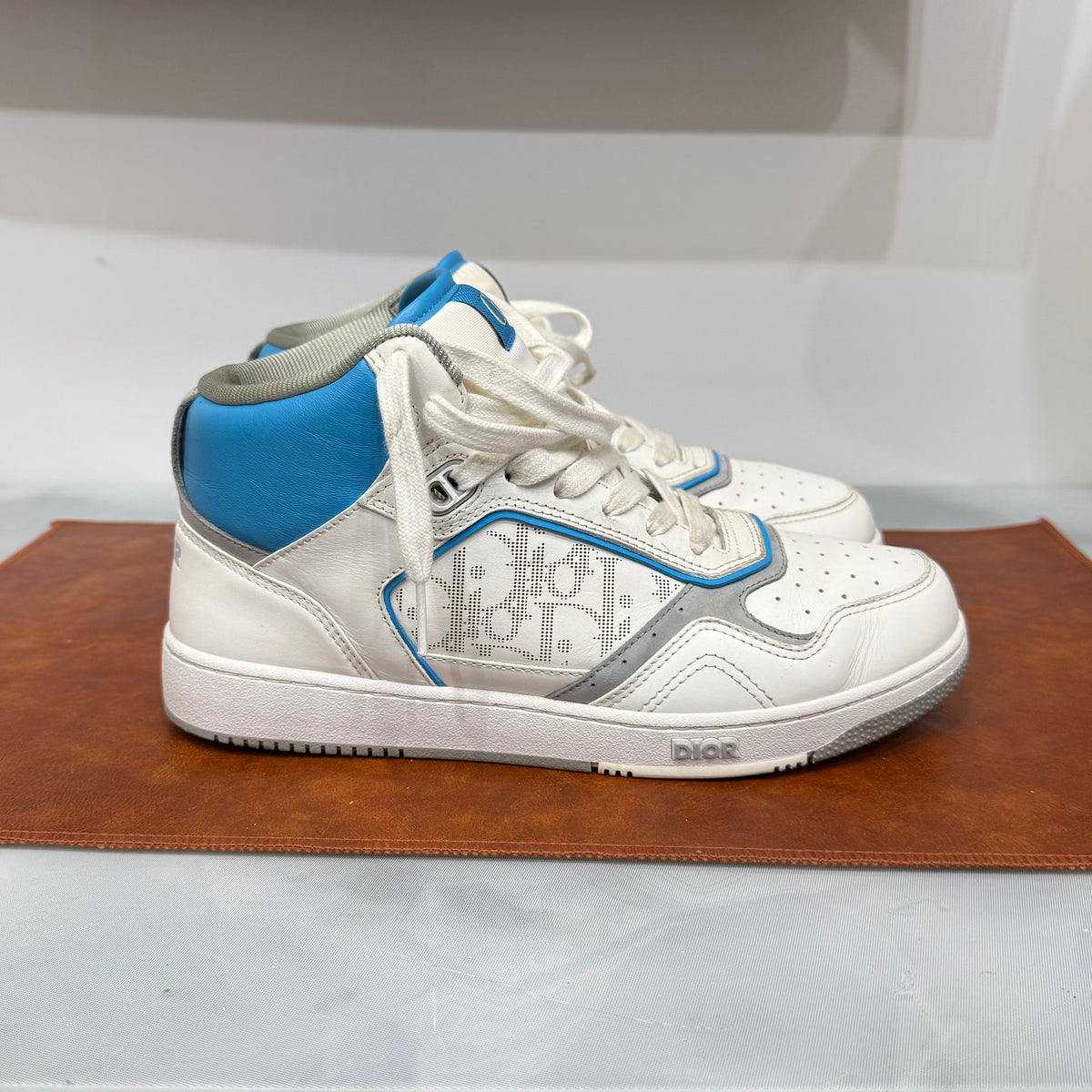Christian Dior, B27, 39