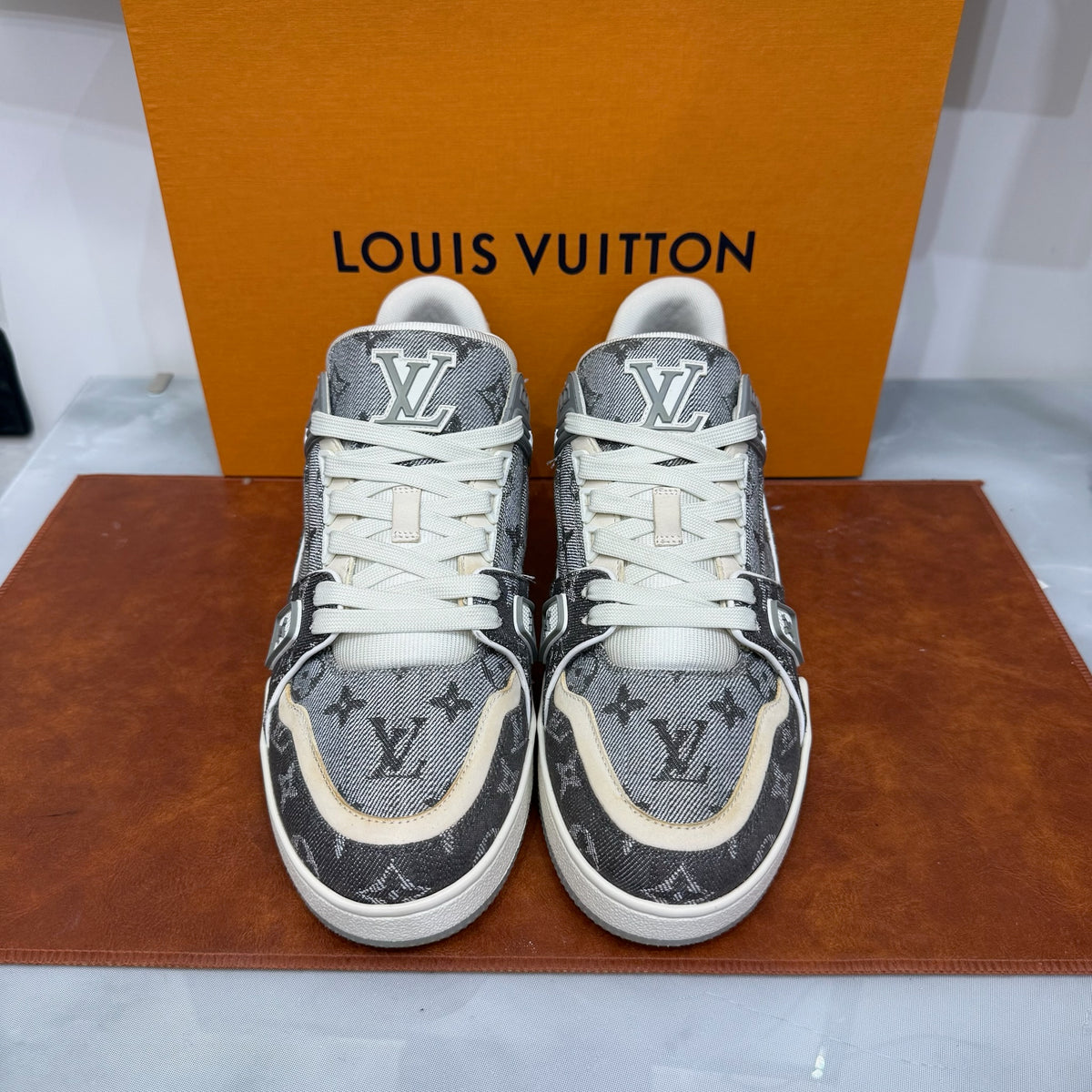 Louis Vuitton, Trainer, 41.5