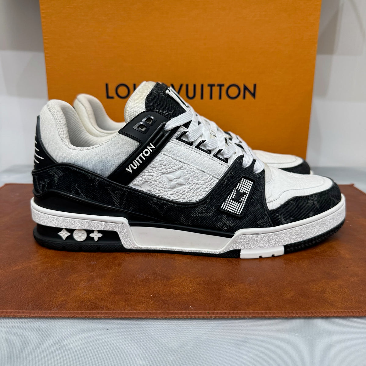 Louis Vuitton, Trainer, 43