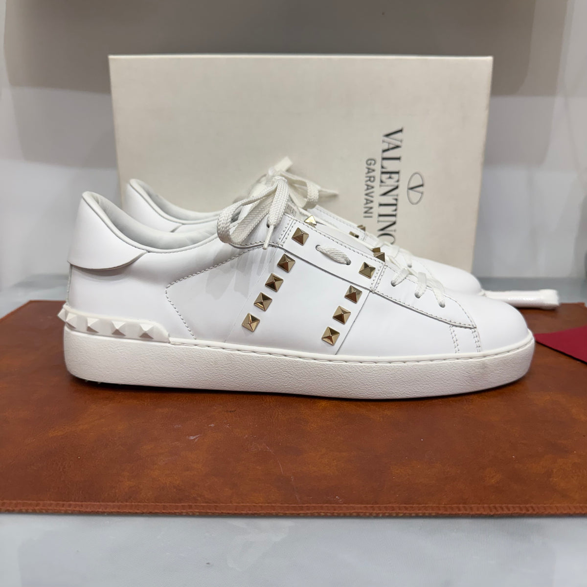 Valentino Garavani, Untitled, 41