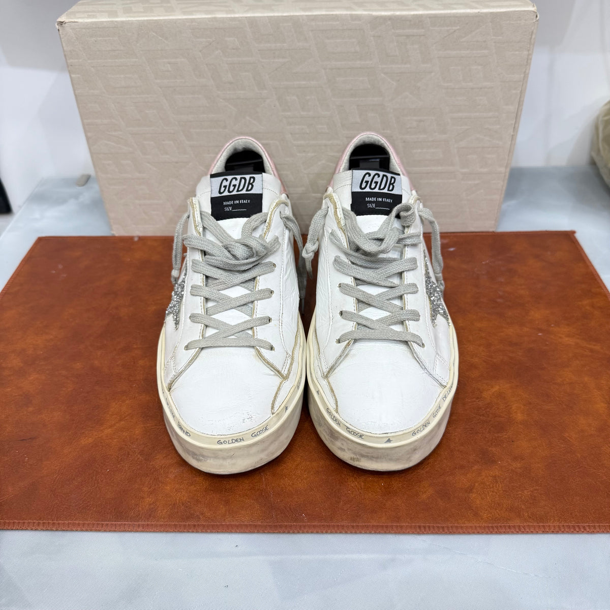 Golden Goose, Hi-Star, 38