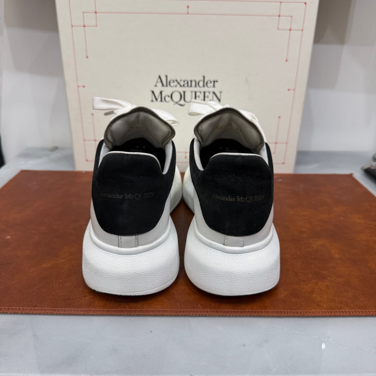Alexander McQueen, 39