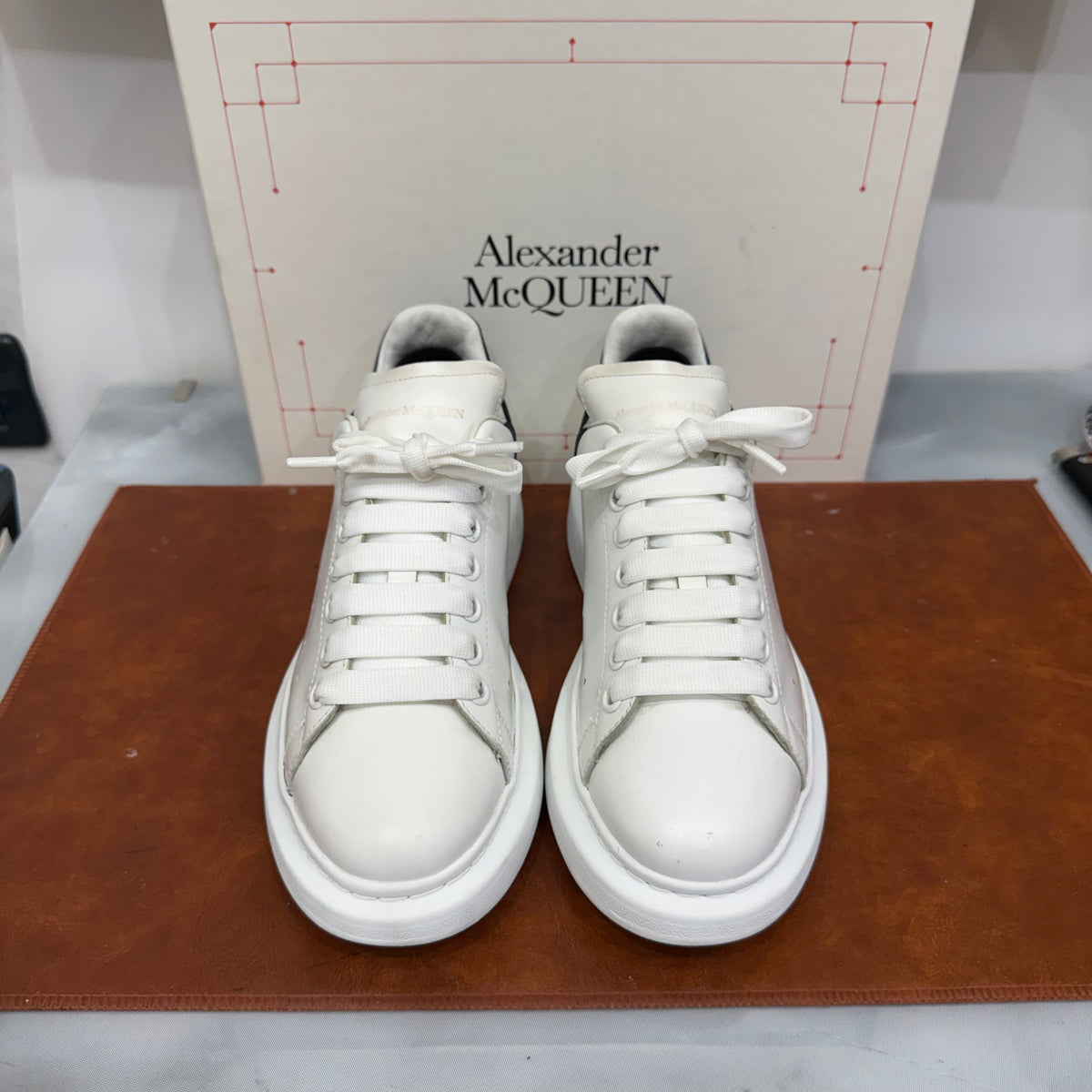 Alexander McQueen, 39