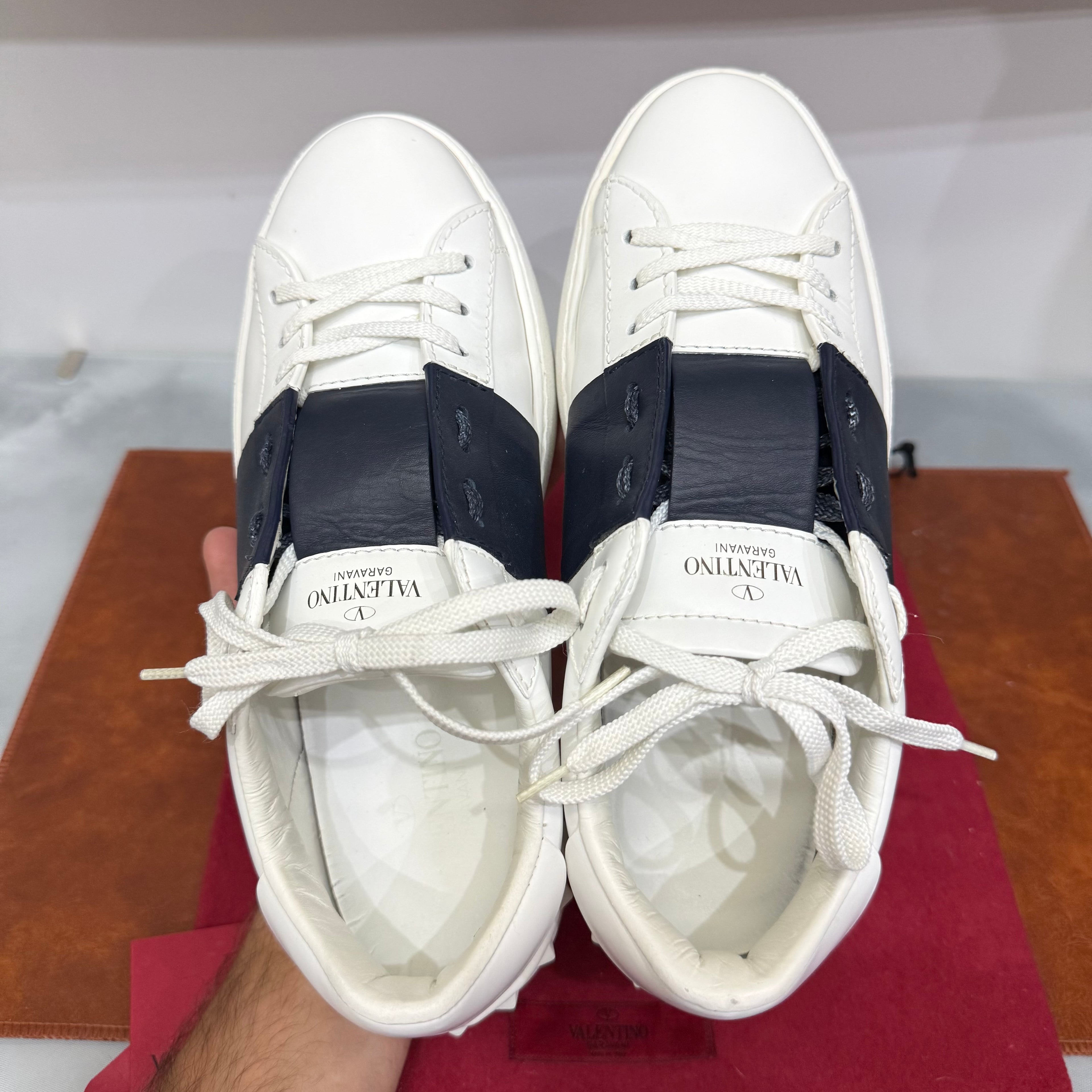 Valentino Garavani, Open, 39.5