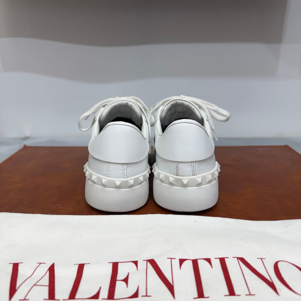 Valentino Garavani, Open, 36