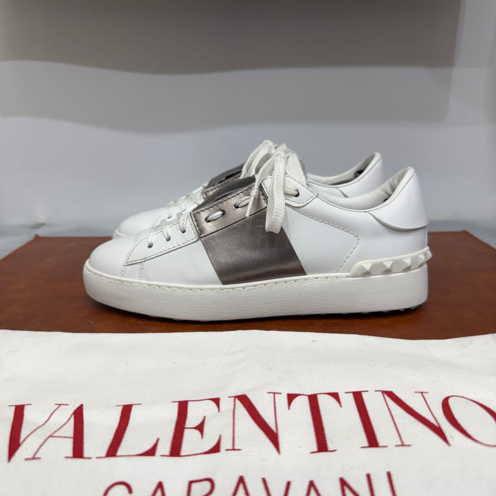 Valentino Garavani, Open, 36