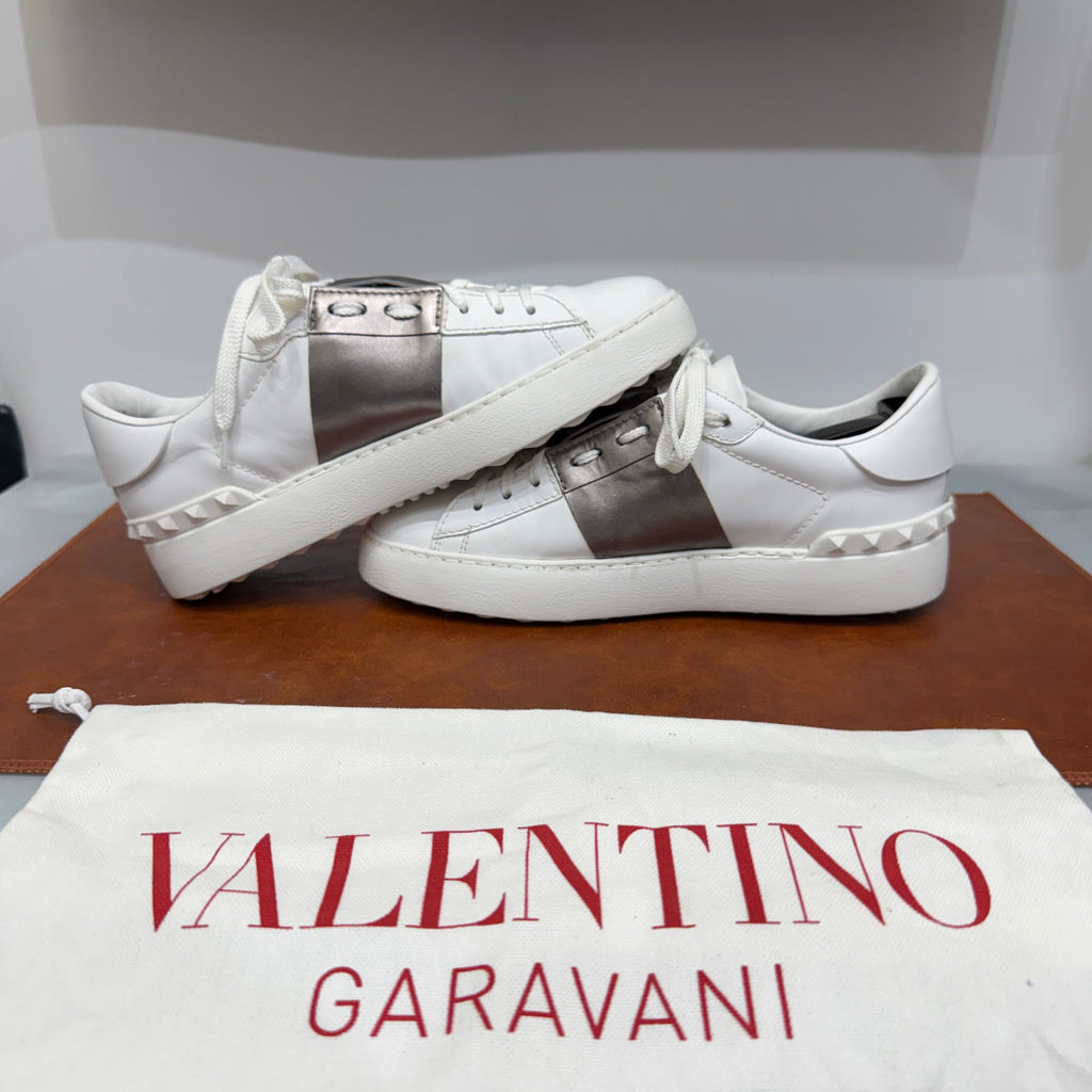 Valentino Garavani, Open, 36