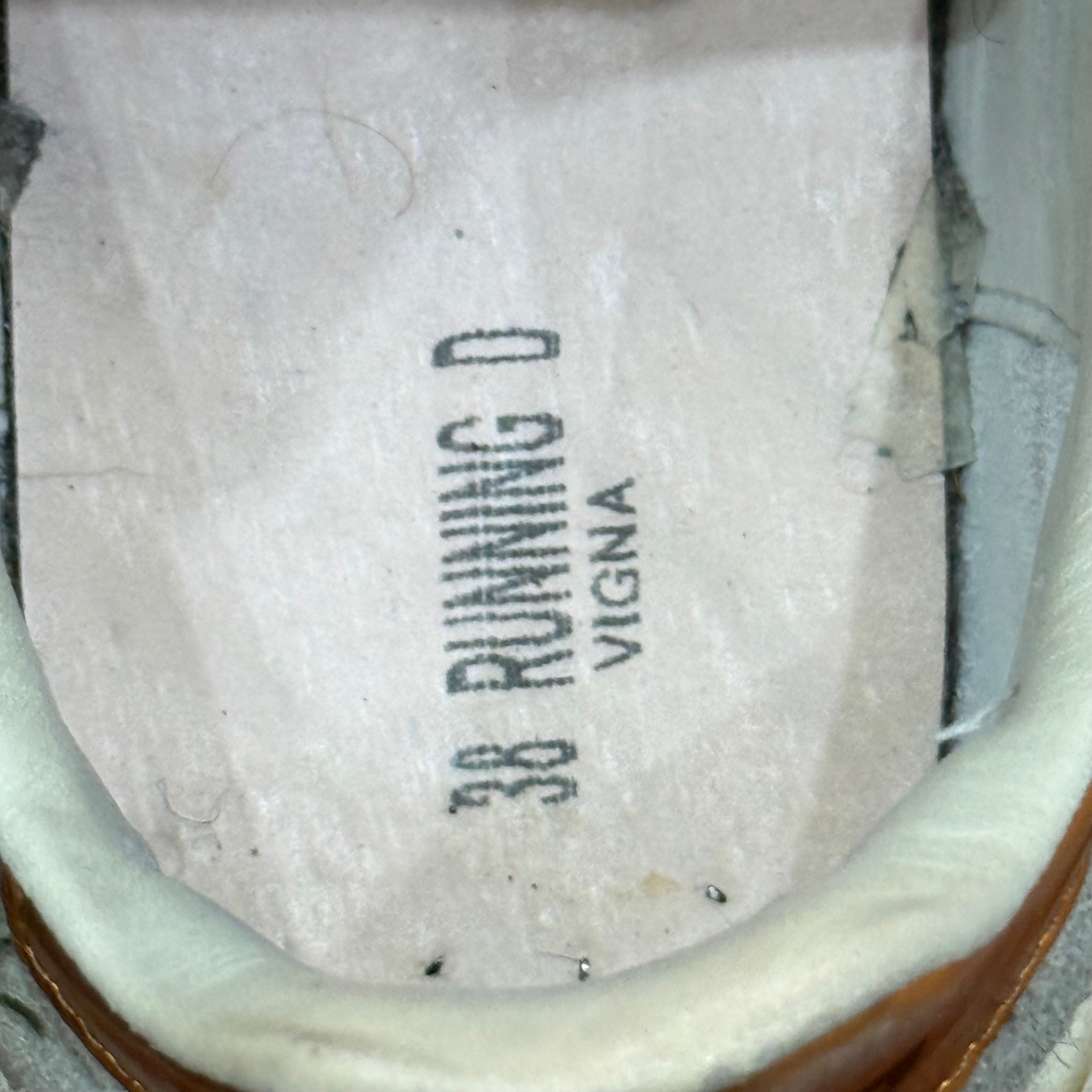 Golden Goose, Running, 38