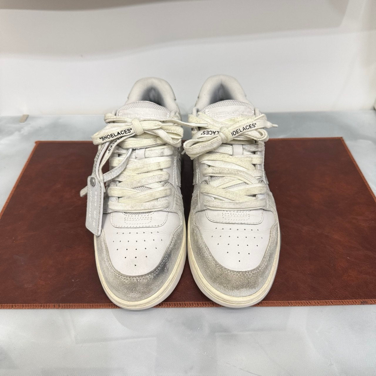 Off White, Out of Office, 42